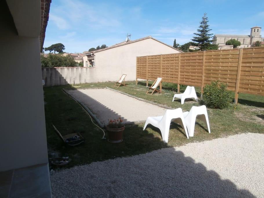 Gite A Caromb Esterno foto